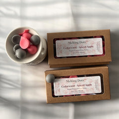 Cedarwood + Spiced Apple Melting Dots™